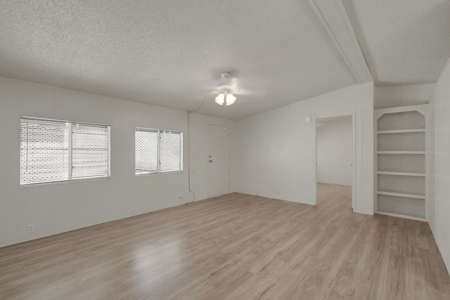 1200 S Carpenter Rd #48, Modesto, CA 95351