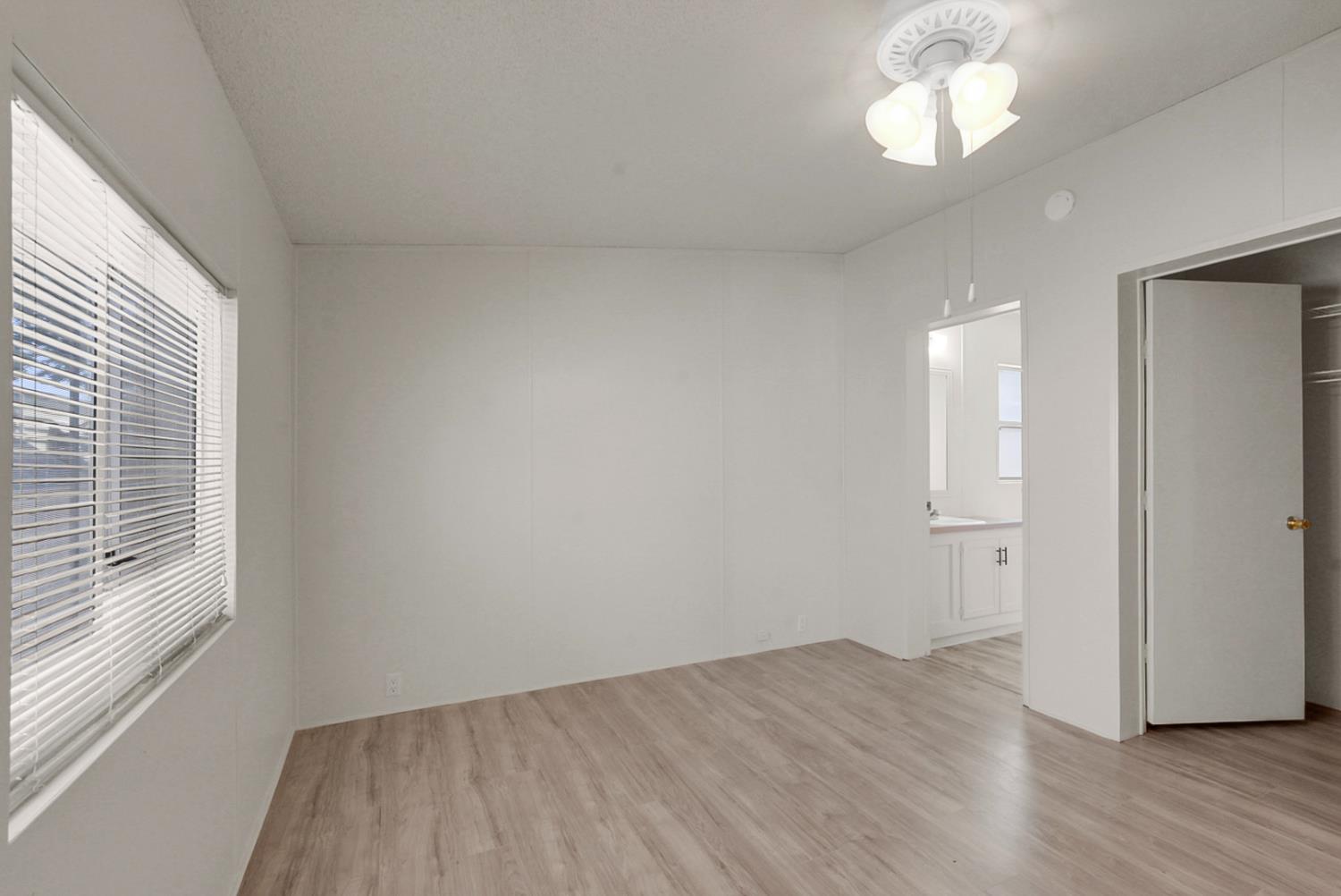 1200 S Carpenter Rd #48, Modesto, CA 95351