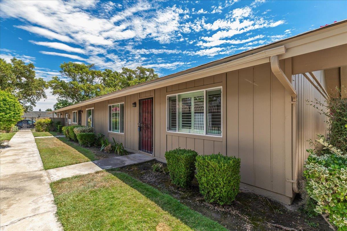 617 W Granger Ave #30, Modesto, CA 95350