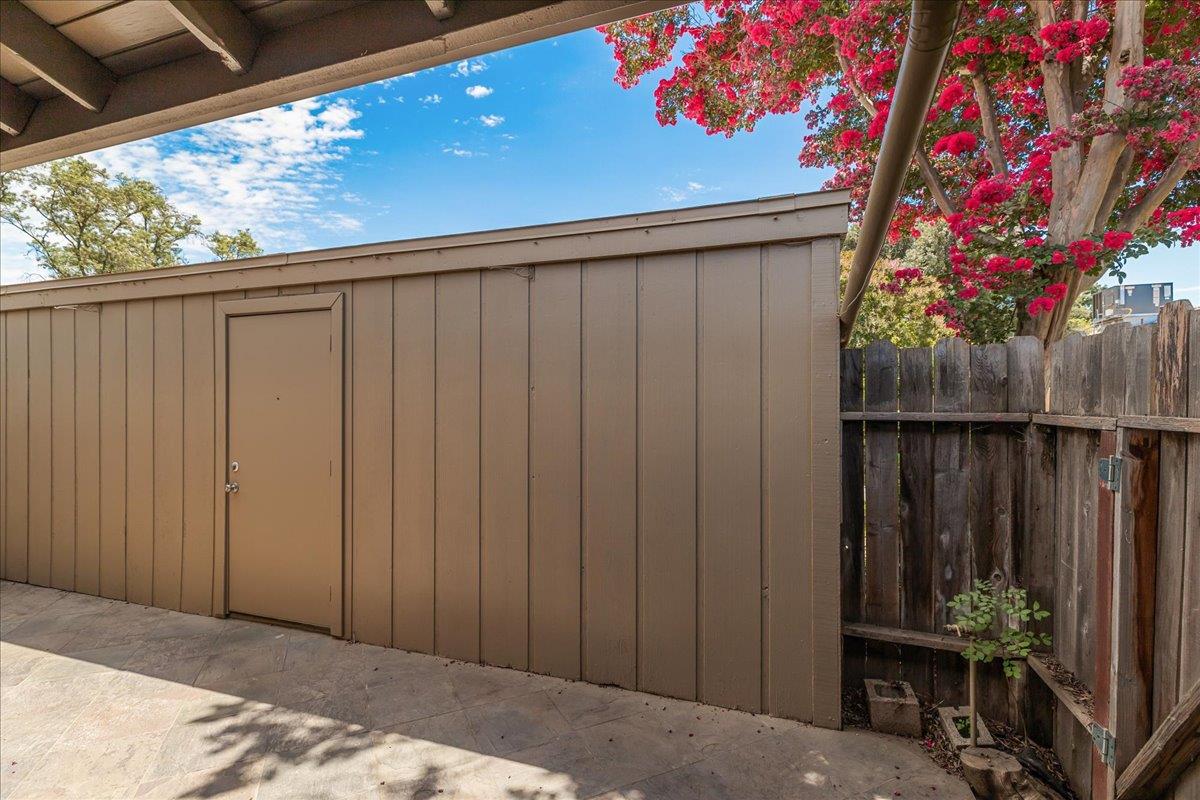 617 W Granger Ave #30, Modesto, CA 95350