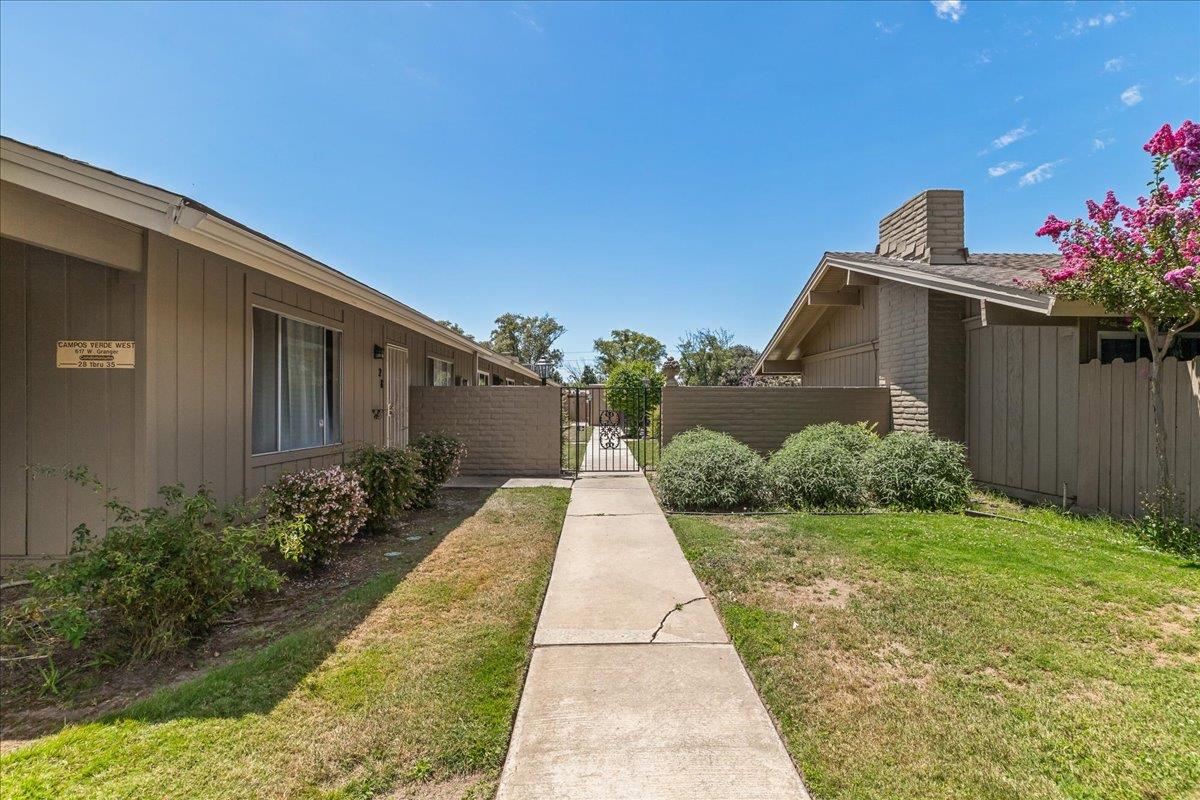 617 W Granger Ave #30, Modesto, CA 95350