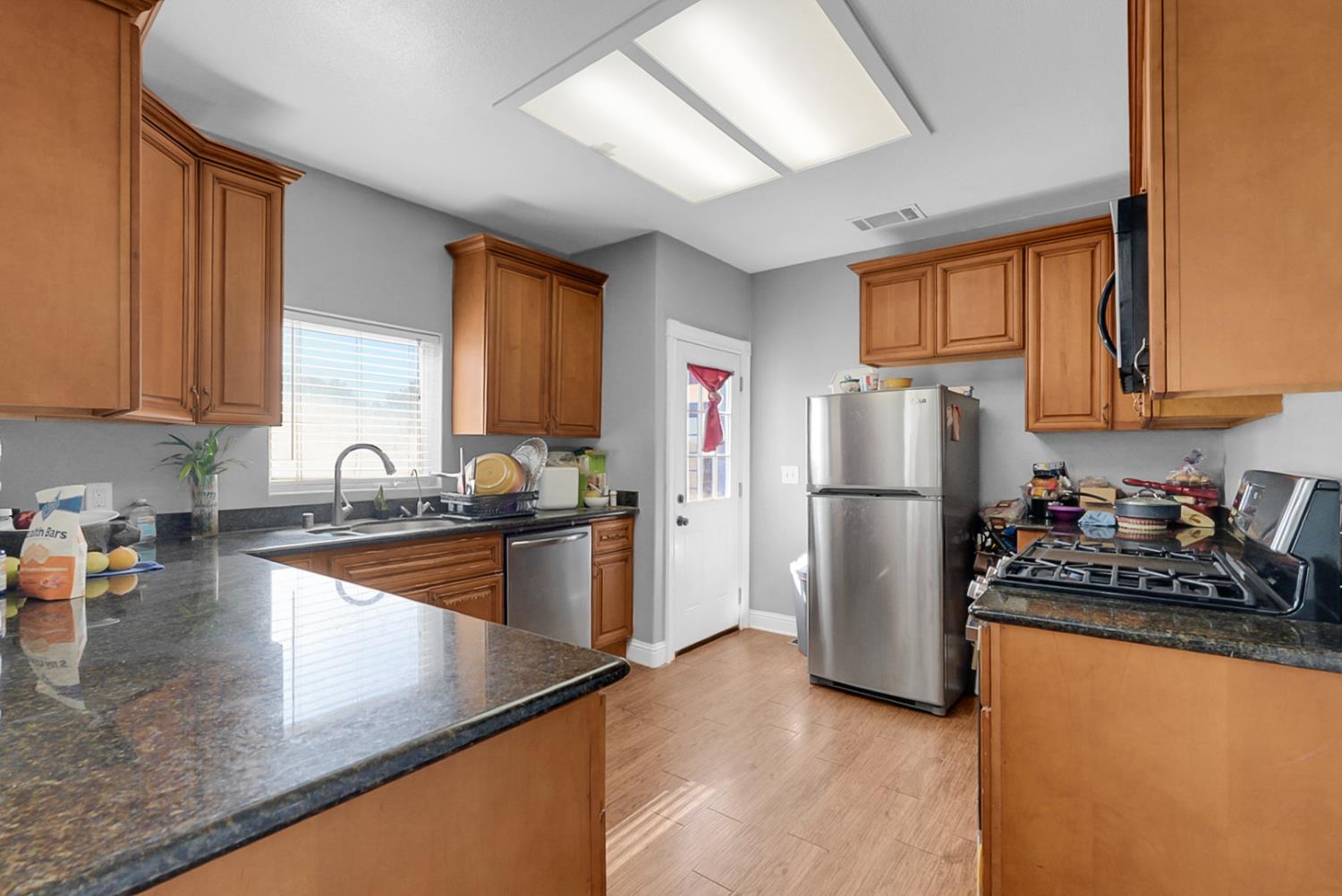 237 241 Leek Rd, Modesto, CA 95357