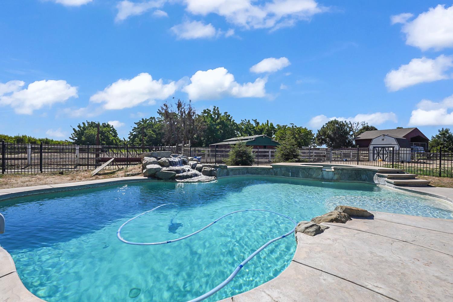 237 241 Leek Rd, Modesto, CA 95357