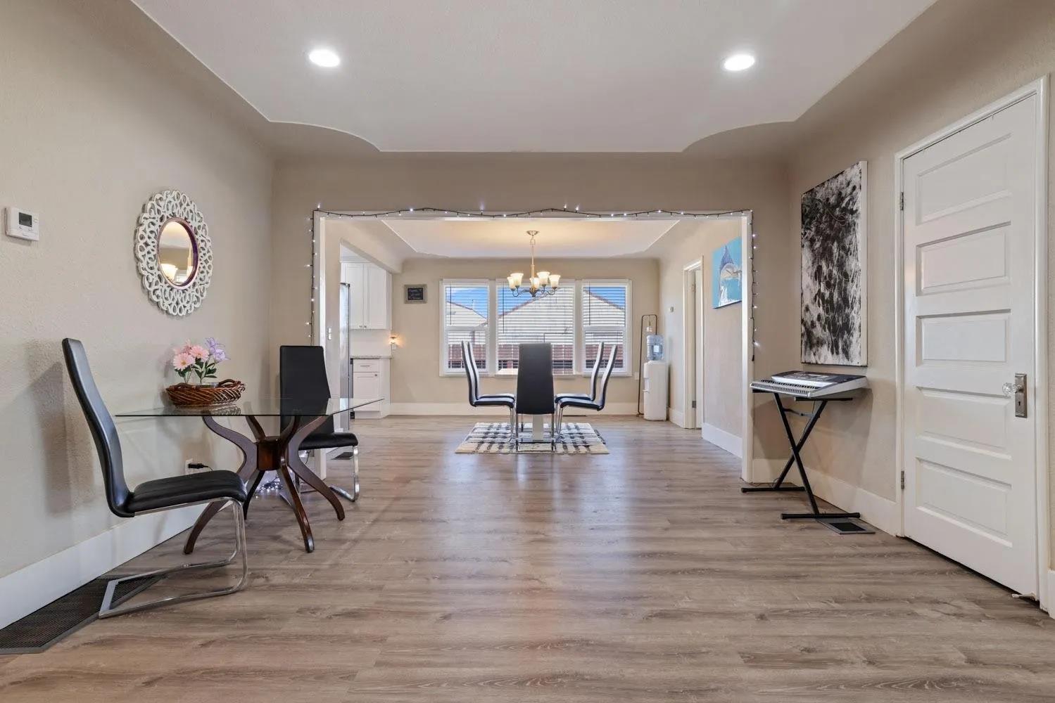 213 S Walnut Ave, Ripon, CA 95366