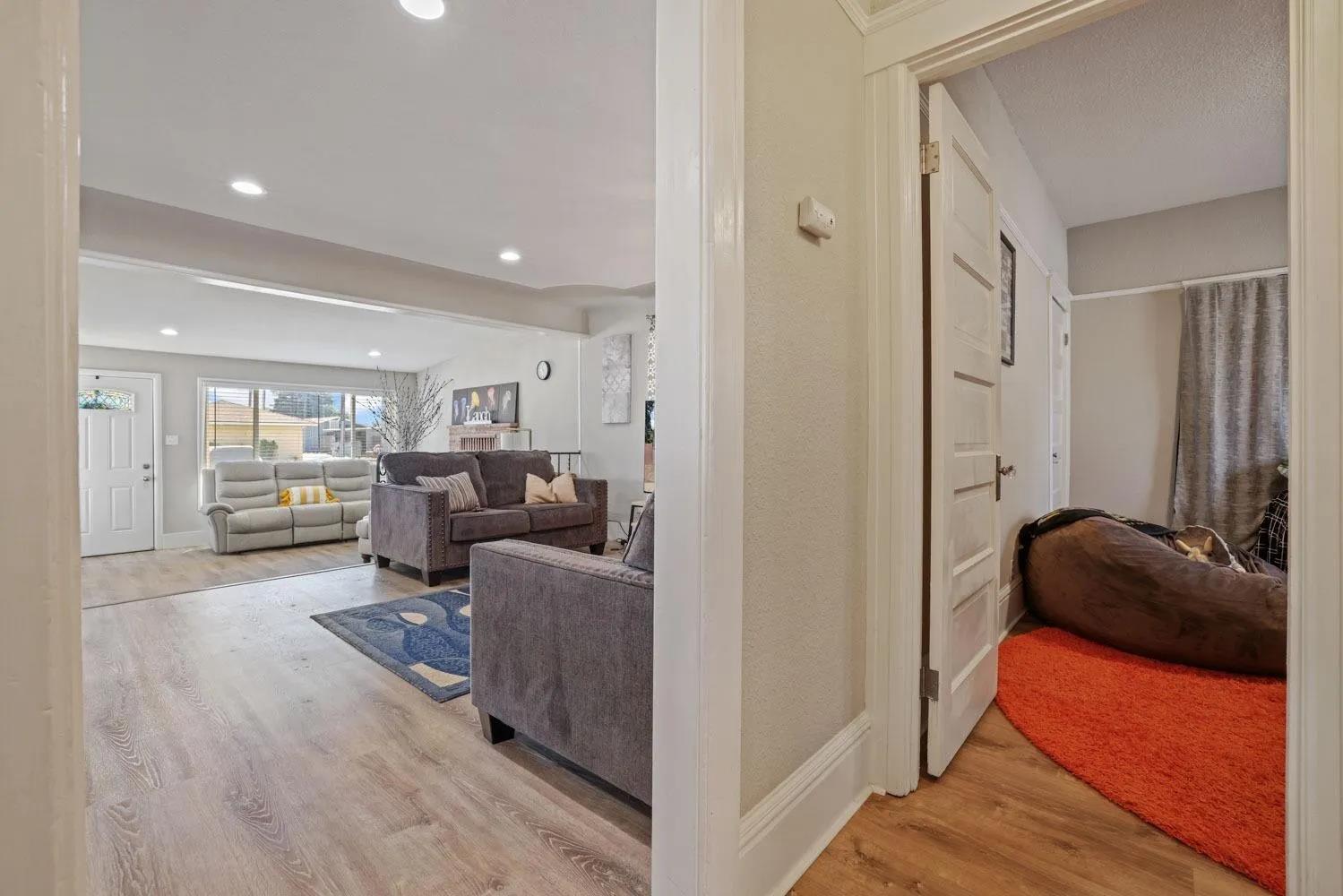 213 S Walnut Ave, Ripon, CA 95366