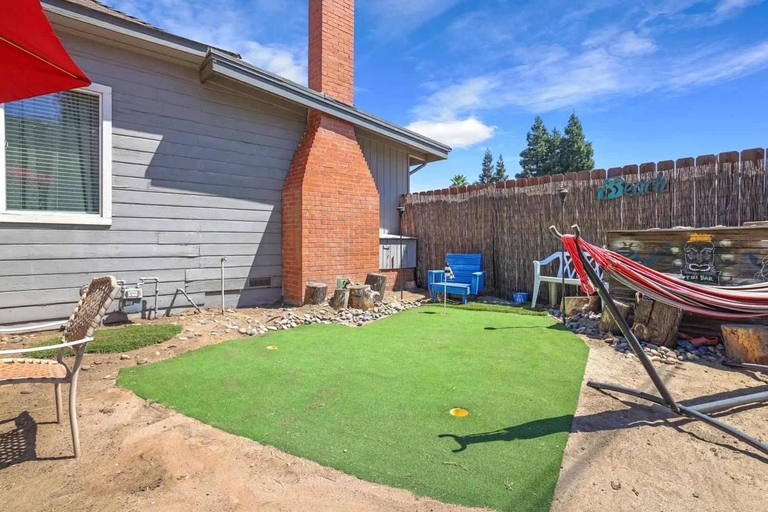 213 S Walnut Ave, Ripon, CA 95366