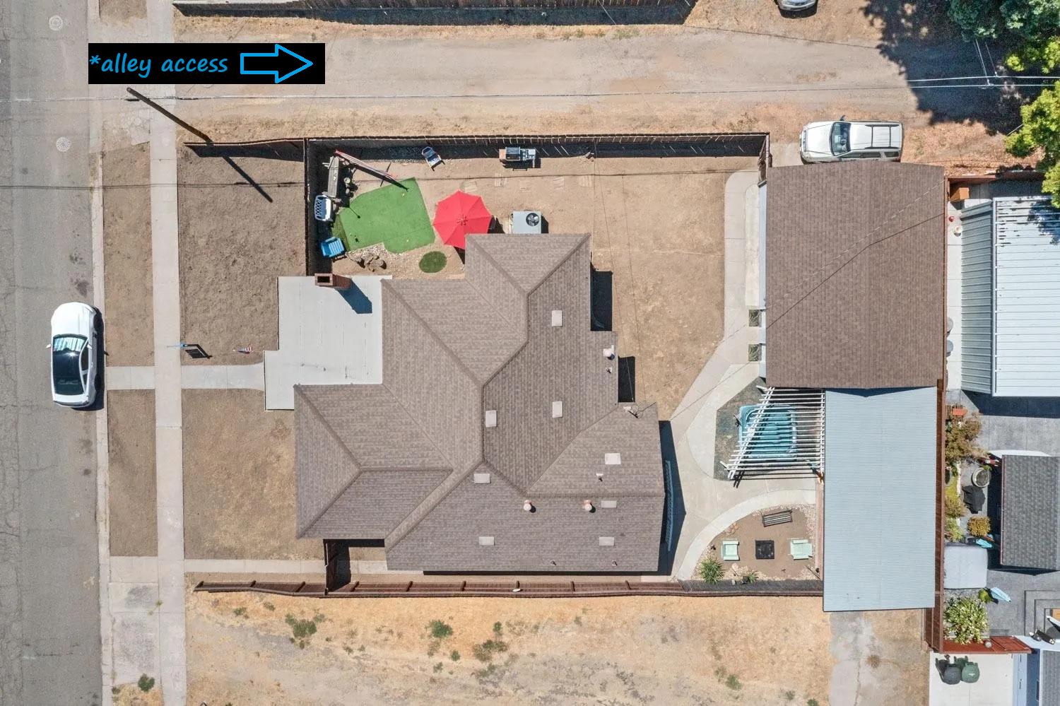 213 S Walnut Ave, Ripon, CA 95366