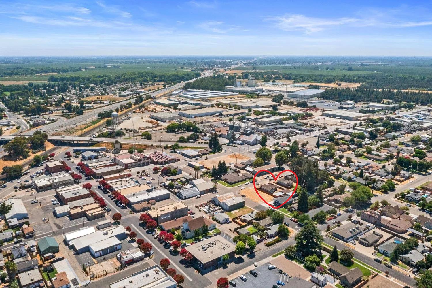 213 S Walnut Ave, Ripon, CA 95366