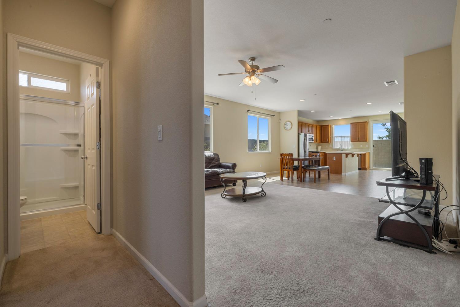 586 Glendon Ct, Merced, CA 95348