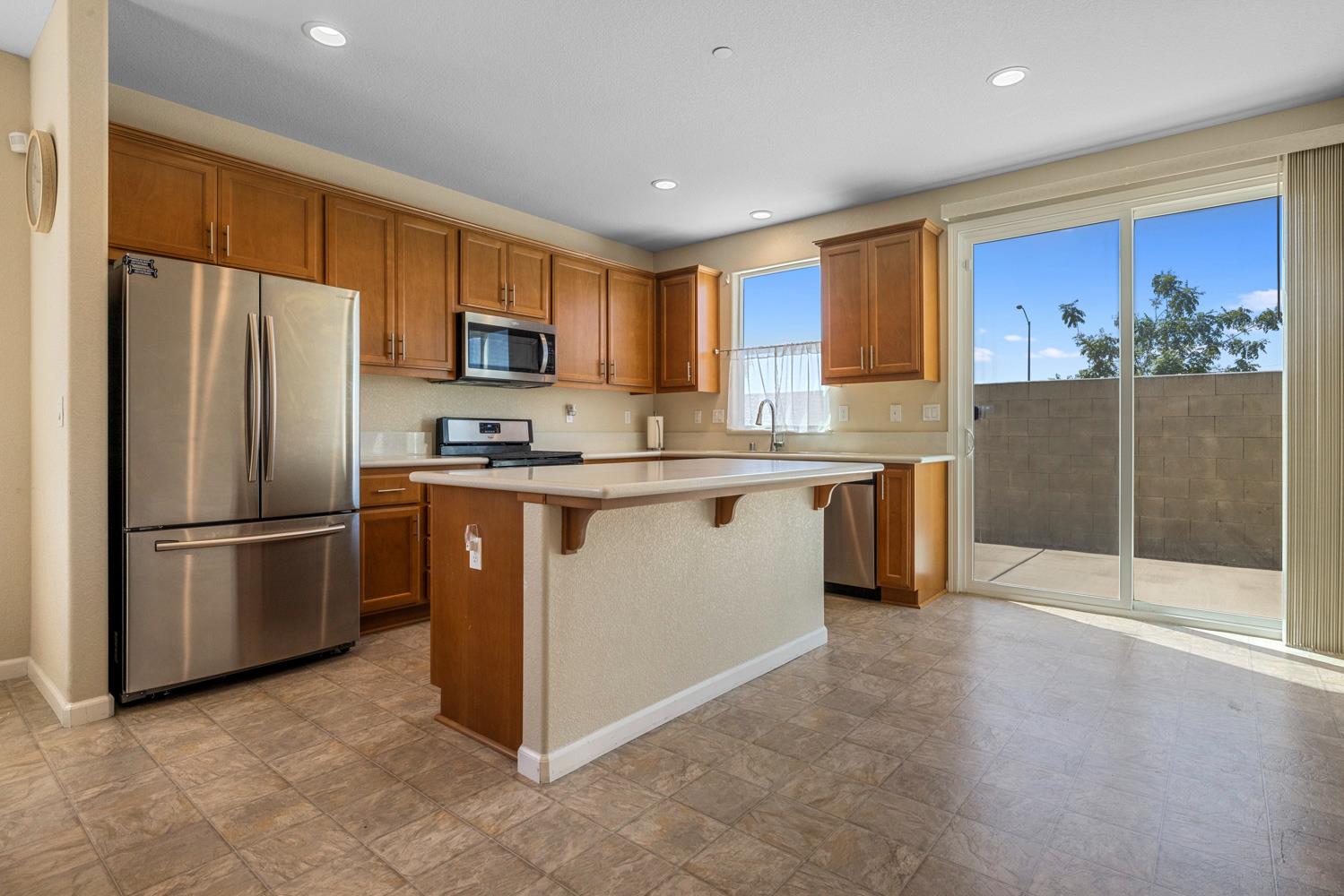 586 Glendon Ct, Merced, CA 95348