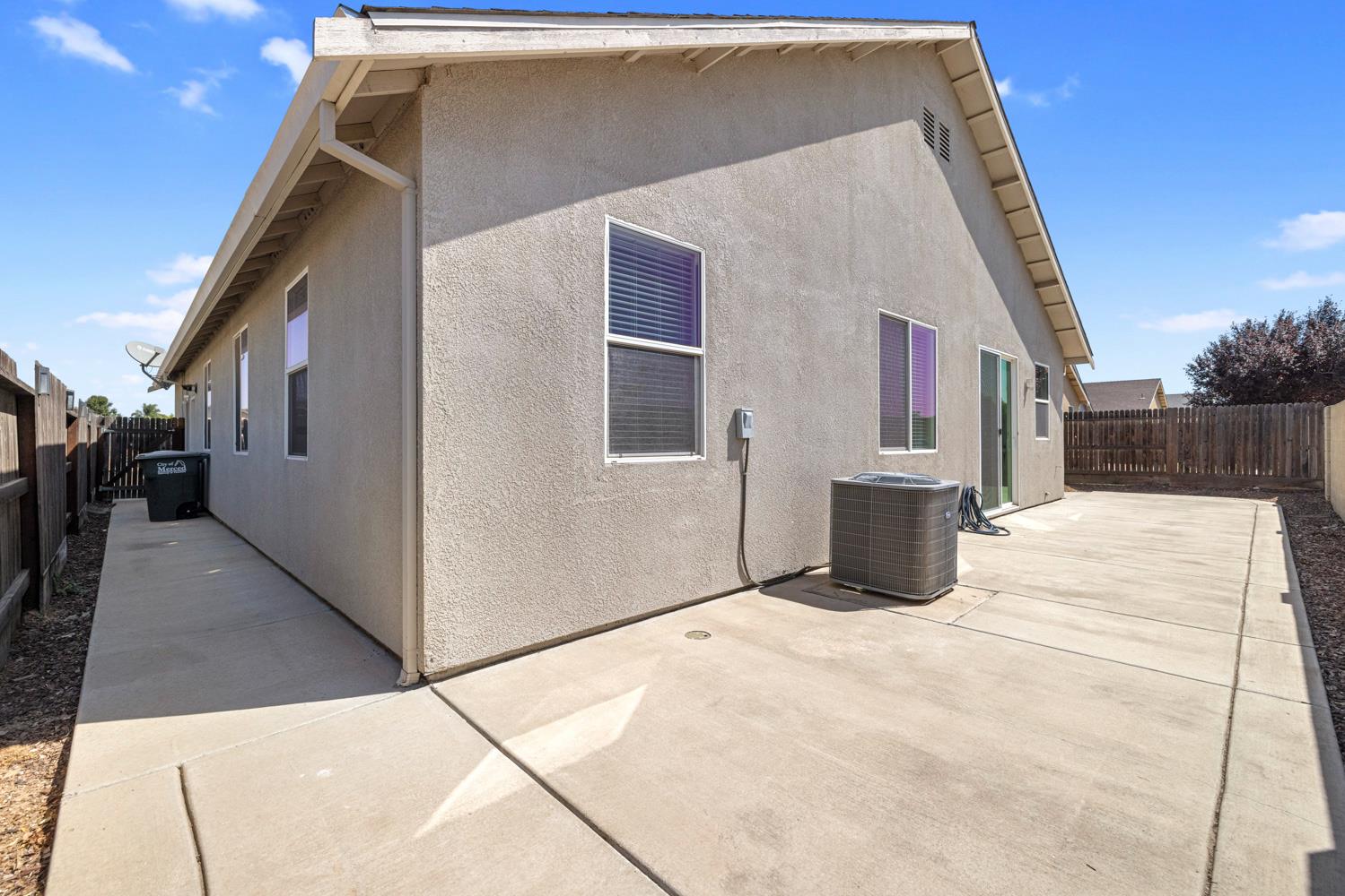 586 Glendon Ct, Merced, CA 95348