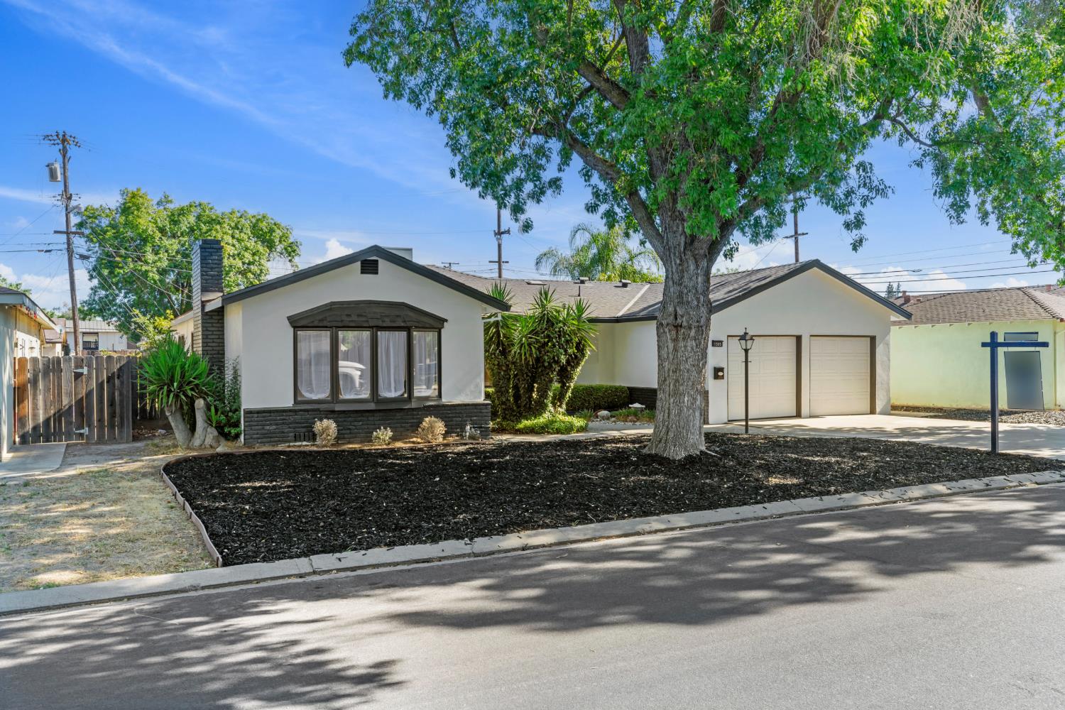 1305 Oakwood Dr, Modesto, CA 95350