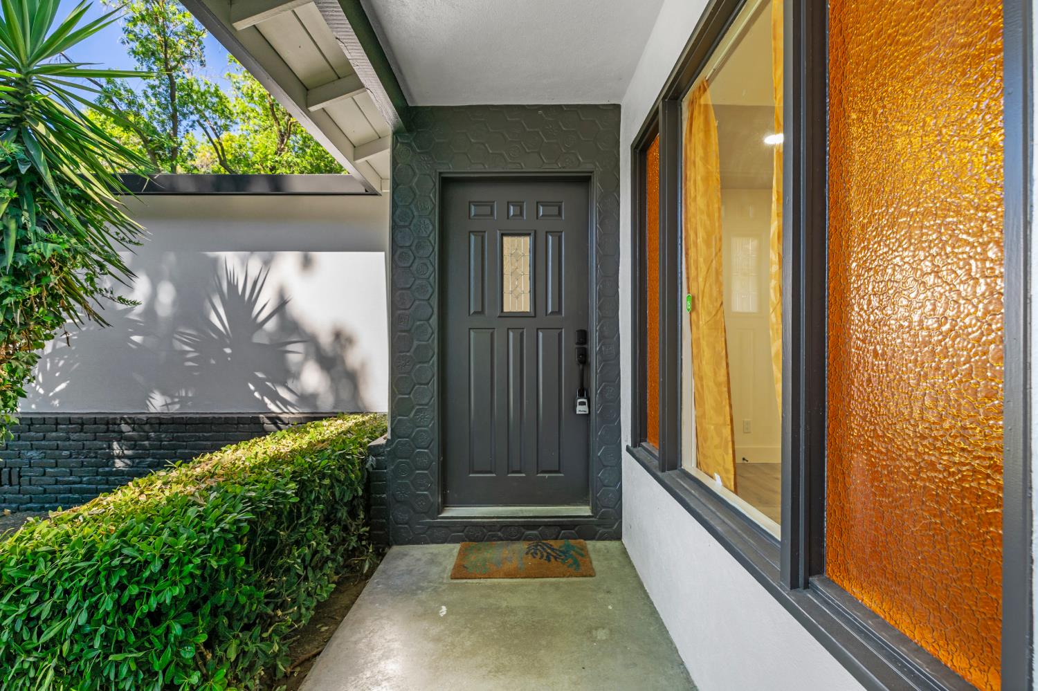 1305 Oakwood Dr, Modesto, CA 95350