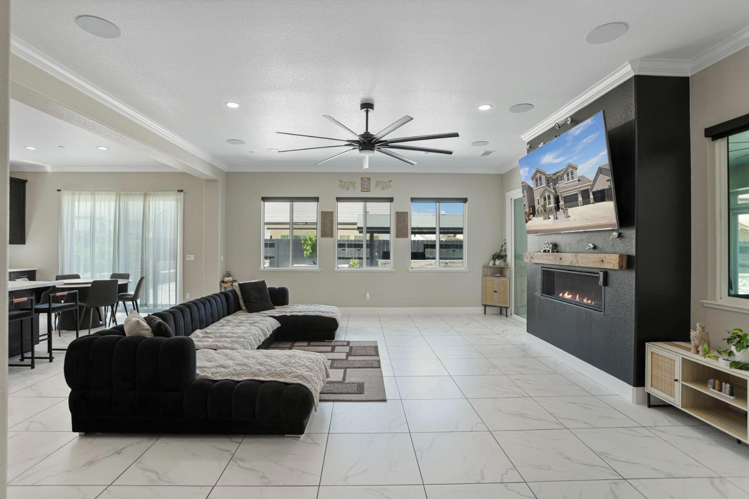 2573 Chrysler Ave, Manteca, CA 95337