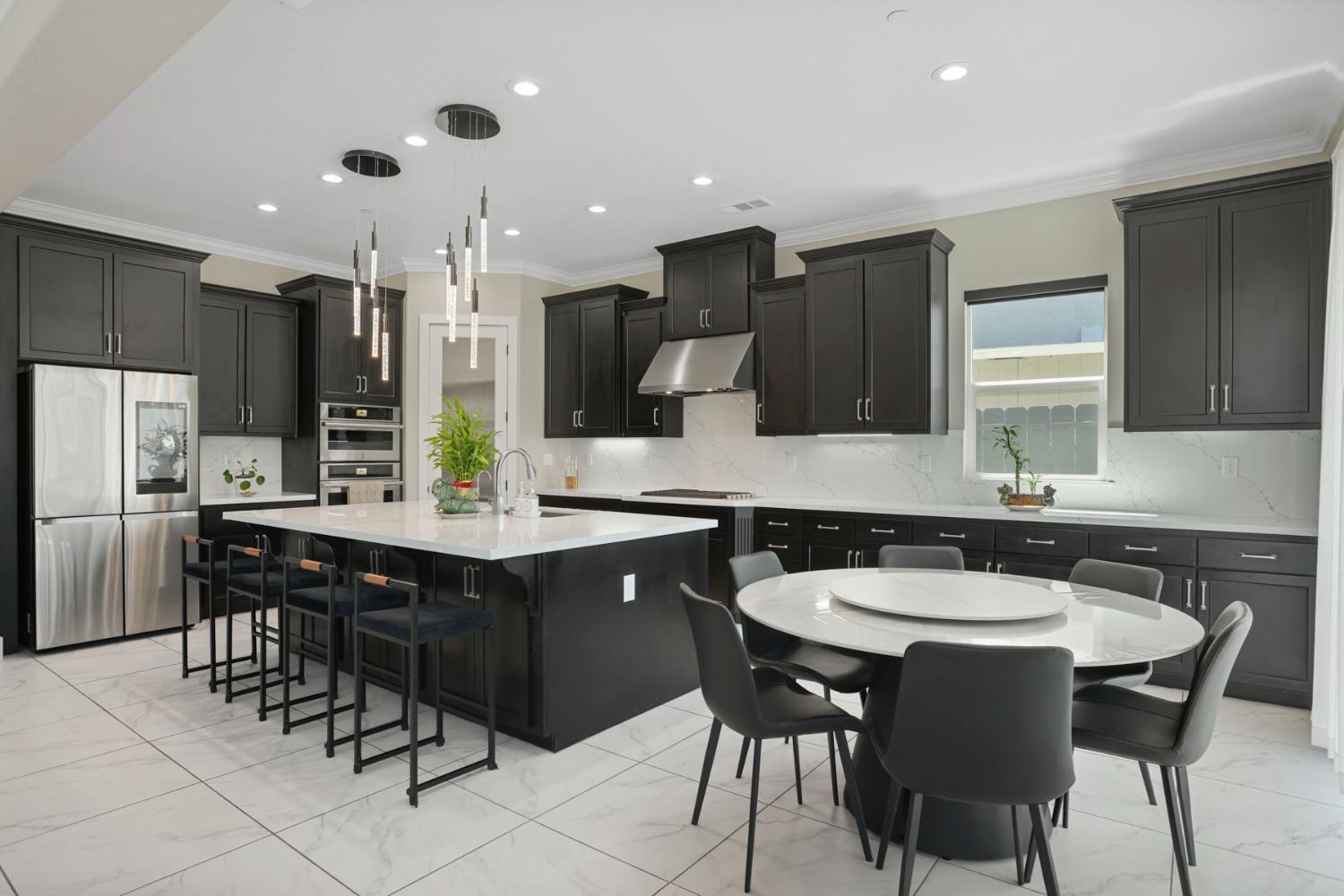 2573 Chrysler Ave, Manteca, CA 95337