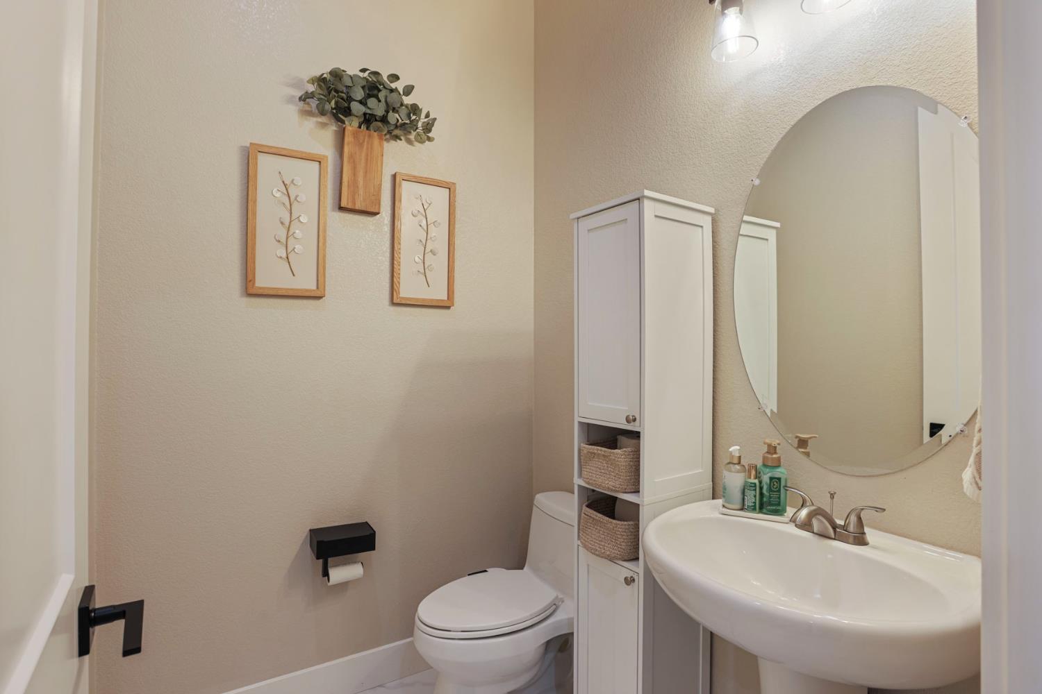 2573 Chrysler Ave, Manteca, CA 95337