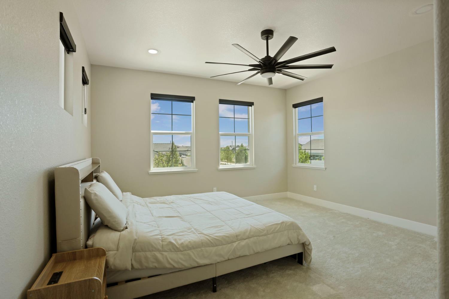 2573 Chrysler Ave, Manteca, CA 95337