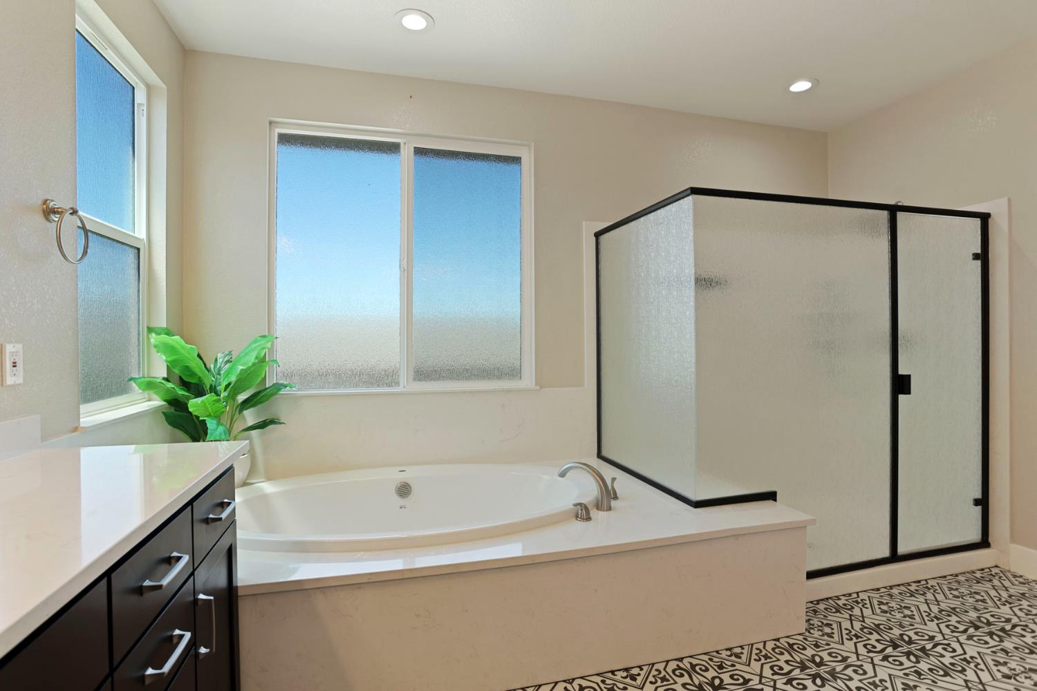 2573 Chrysler Ave, Manteca, CA 95337