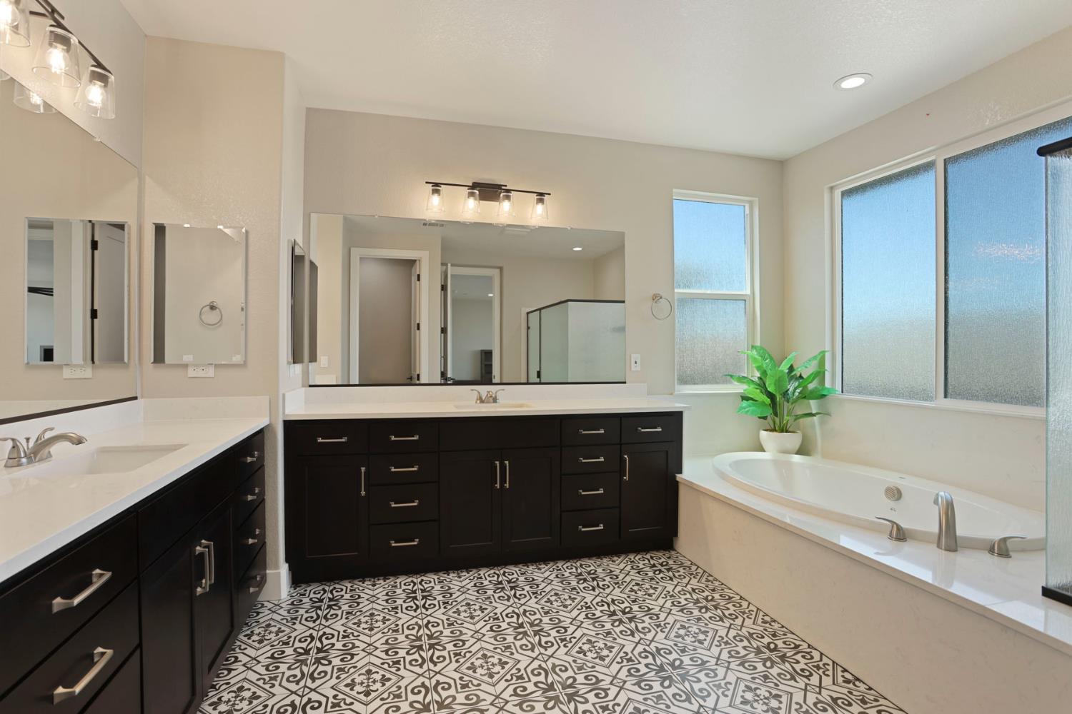 2573 Chrysler Ave, Manteca, CA 95337