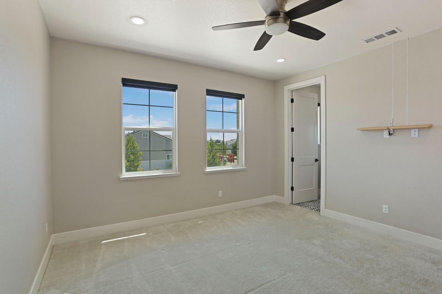 2573 Chrysler Ave, Manteca, CA 95337