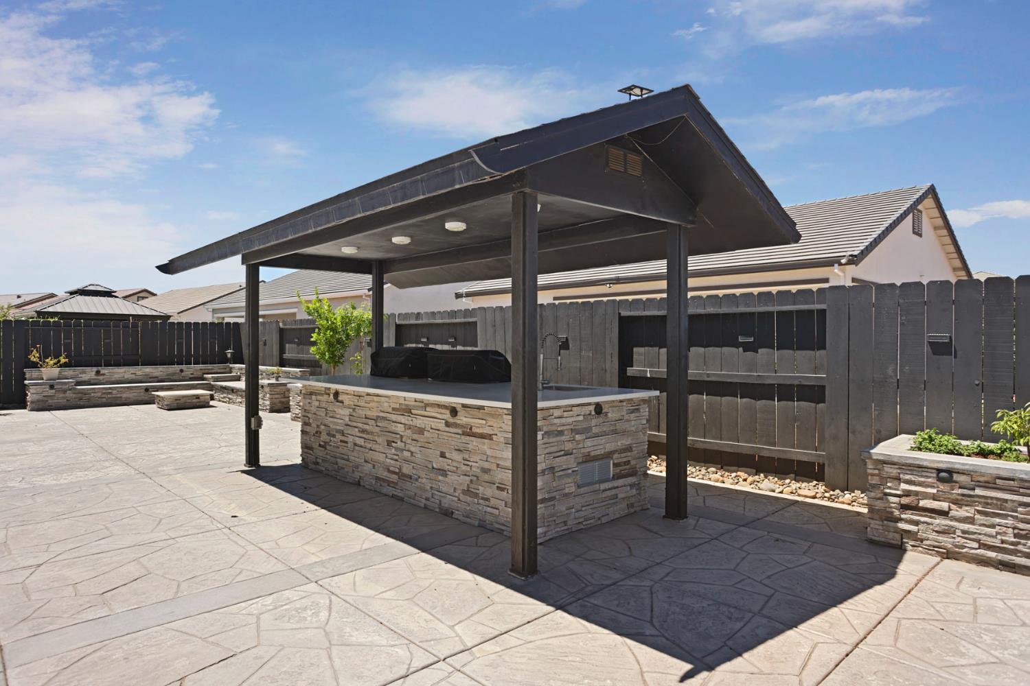 2573 Chrysler Ave, Manteca, CA 95337