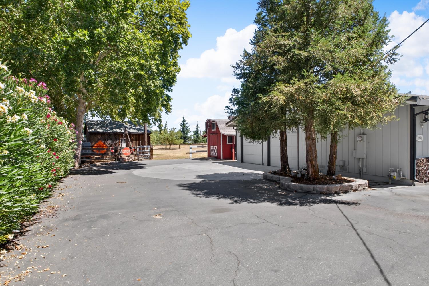 1941 Wawona St, Manteca, CA 95337