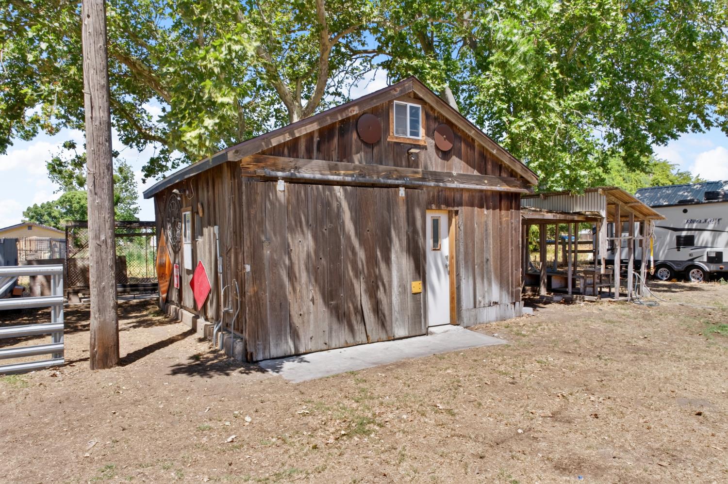 1941 Wawona St, Manteca, CA 95337