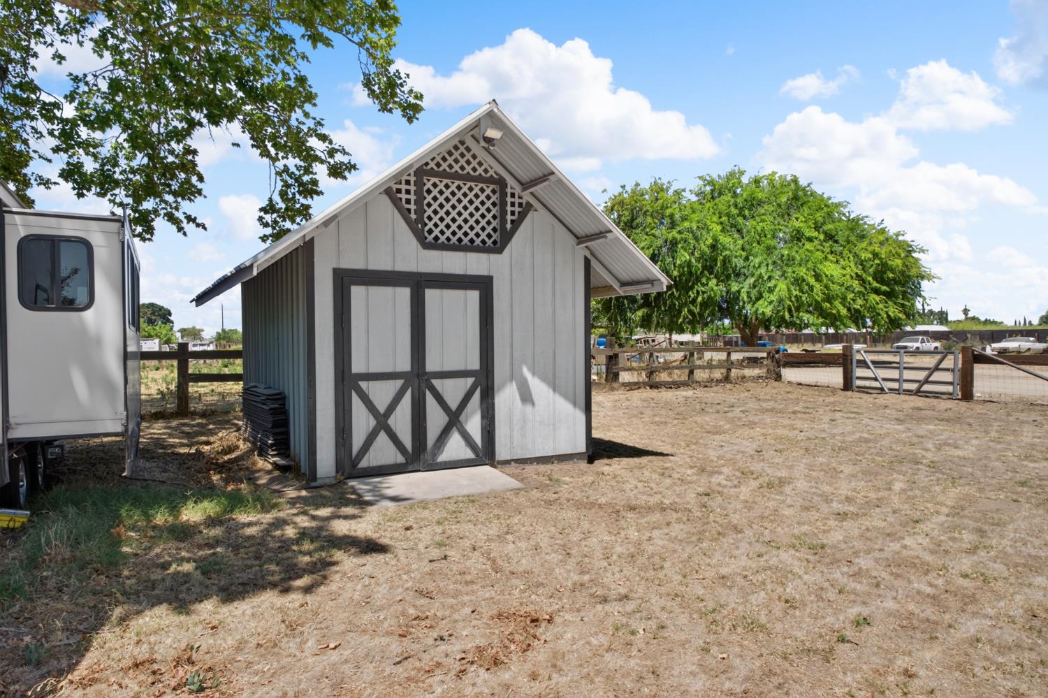 1941 Wawona St, Manteca, CA 95337