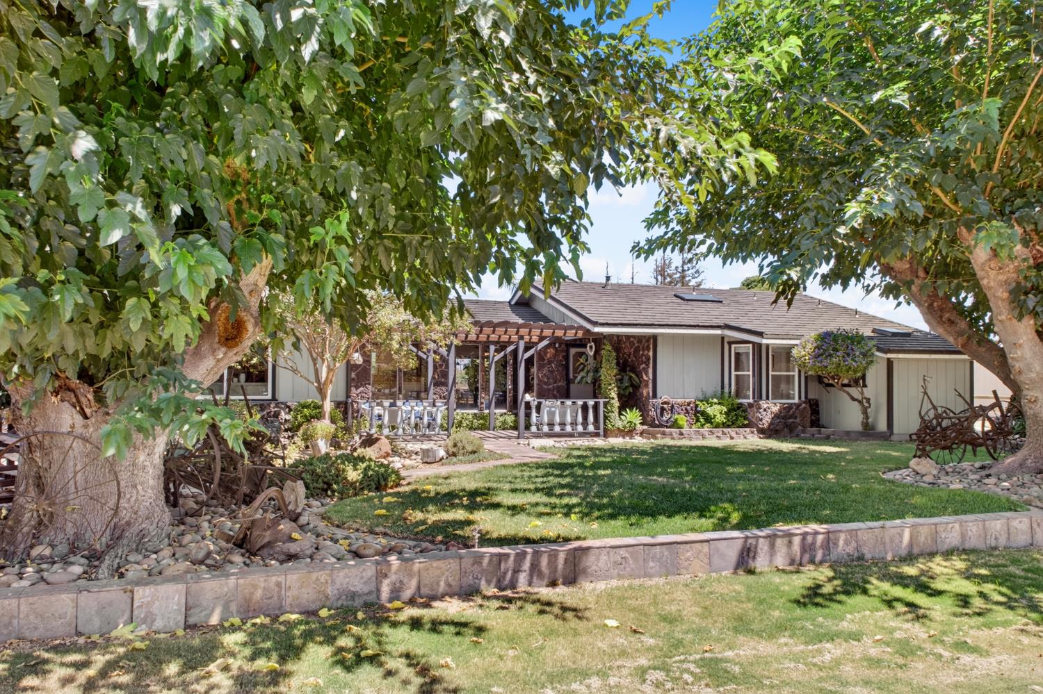 1941 Wawona St, Manteca, CA 95337