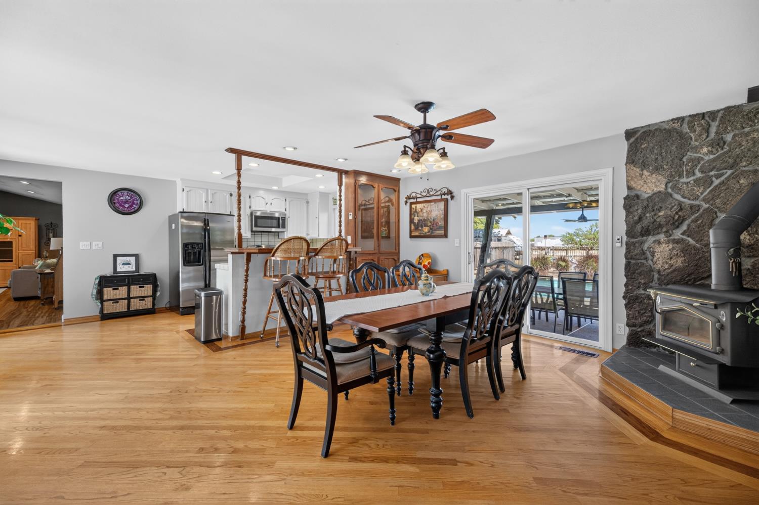 1941 Wawona St, Manteca, CA 95337