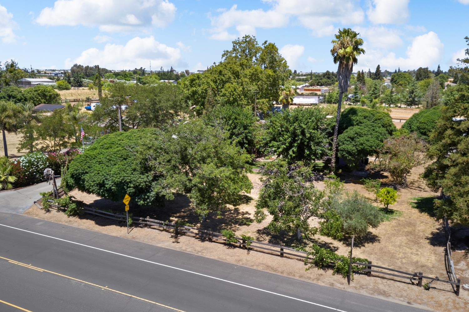 1941 Wawona St, Manteca, CA 95337