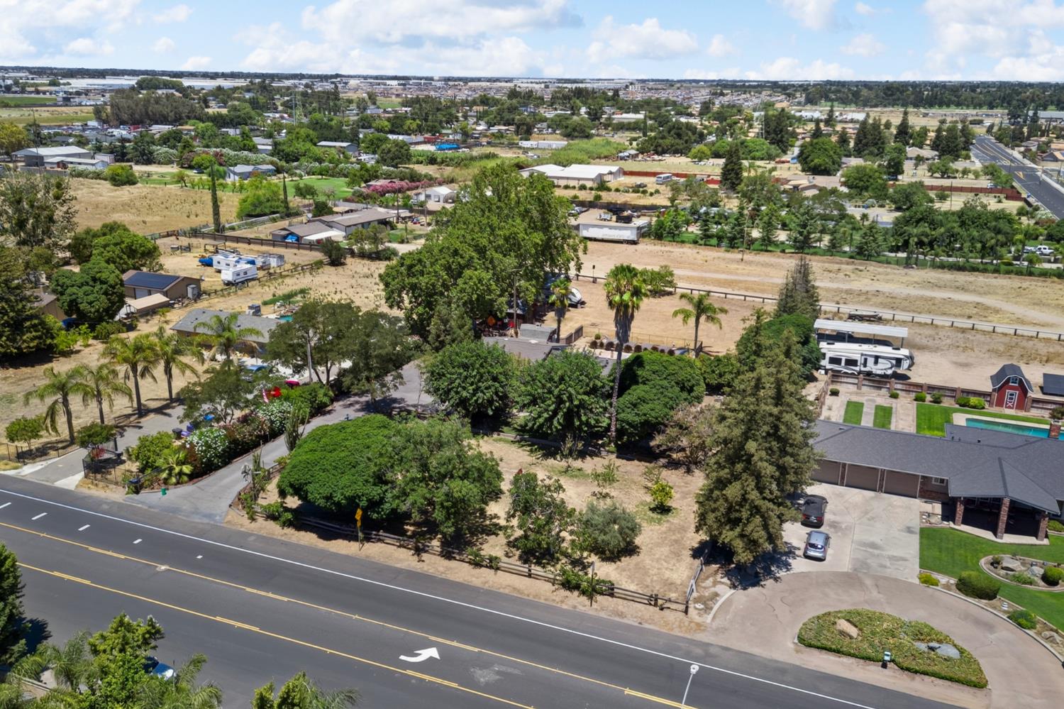 1941 Wawona St, Manteca, CA 95337