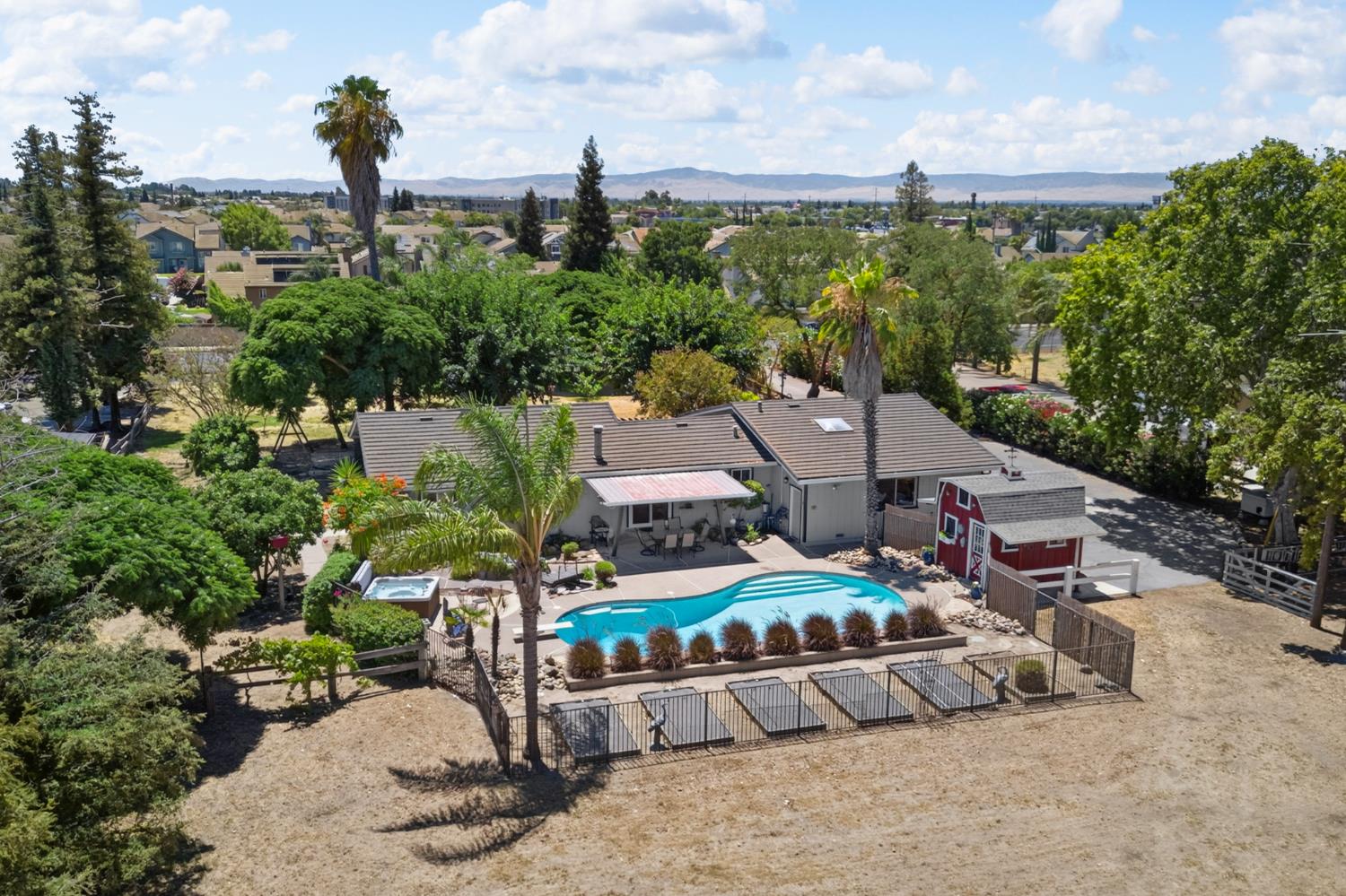 1941 Wawona St, Manteca, CA 95337