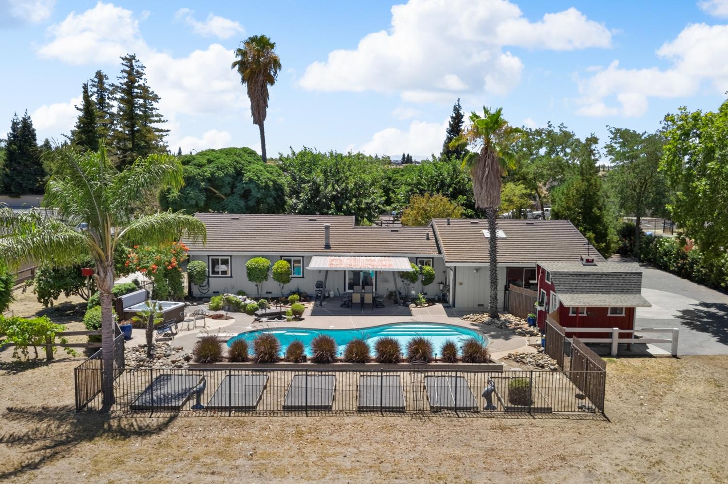 1941 Wawona St, Manteca, CA 95337