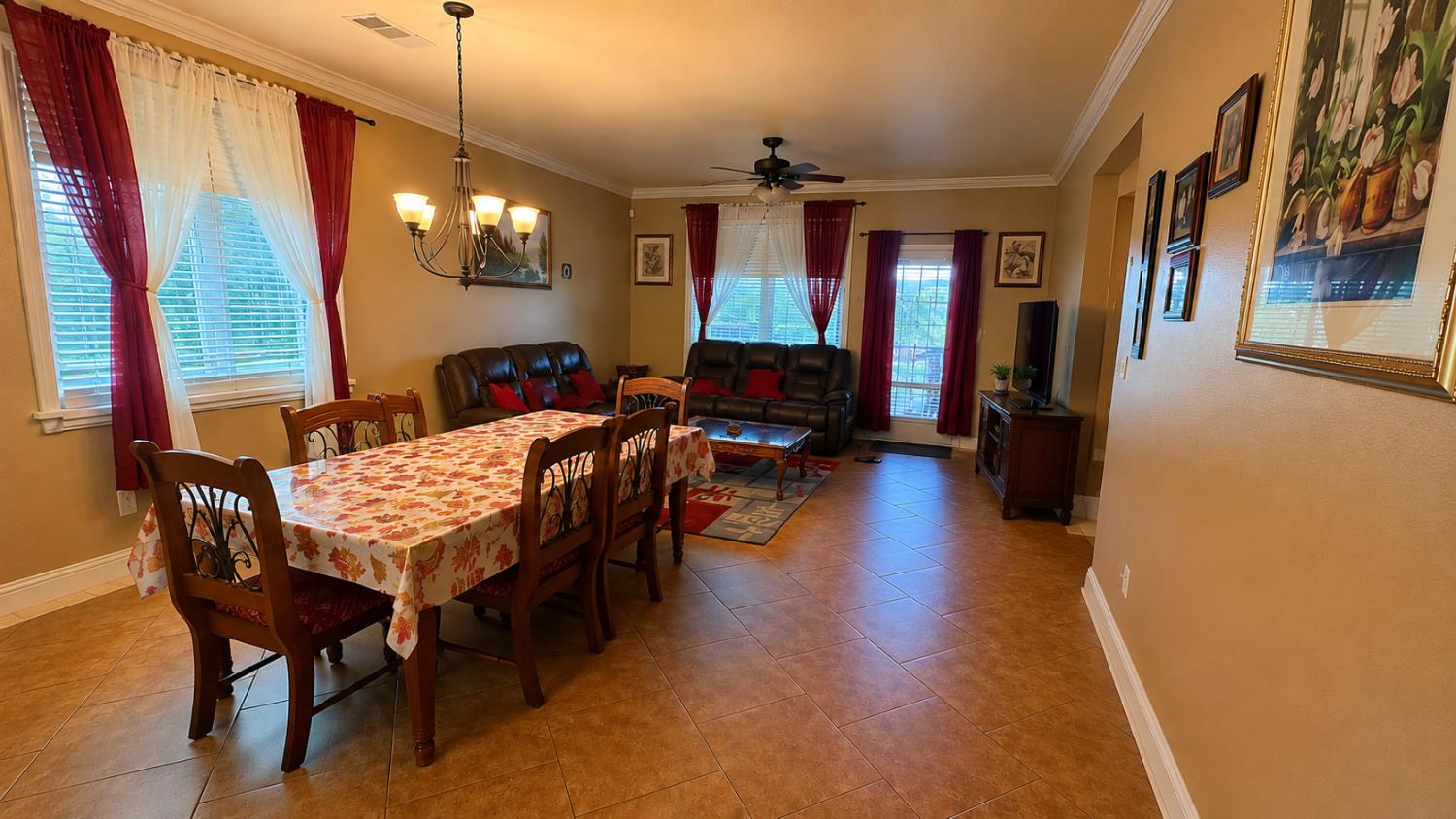 1817 Ironside Dr, Modesto, CA 95358