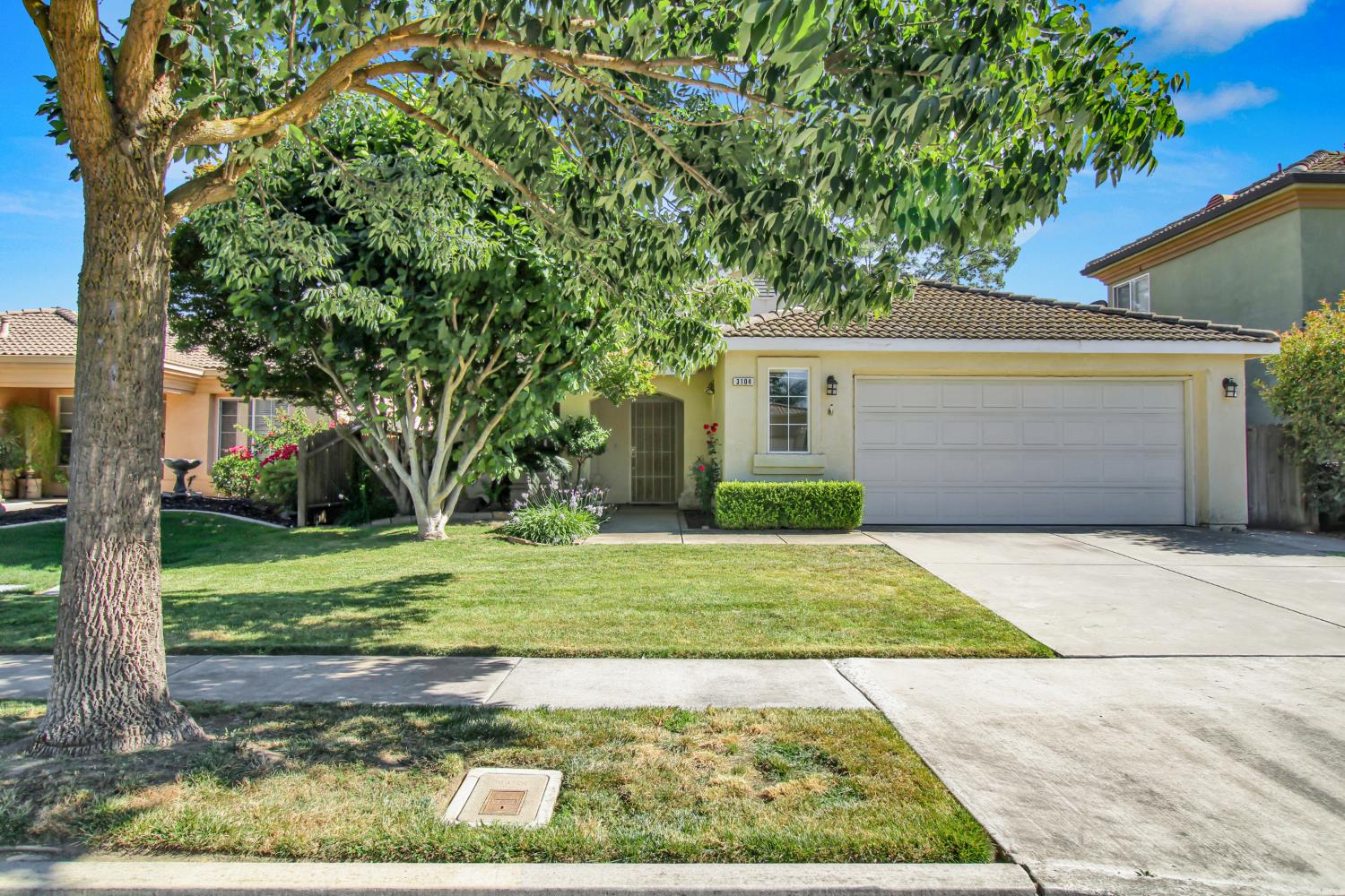 3104 Roland Gardens Ln, Modesto, CA 95355
