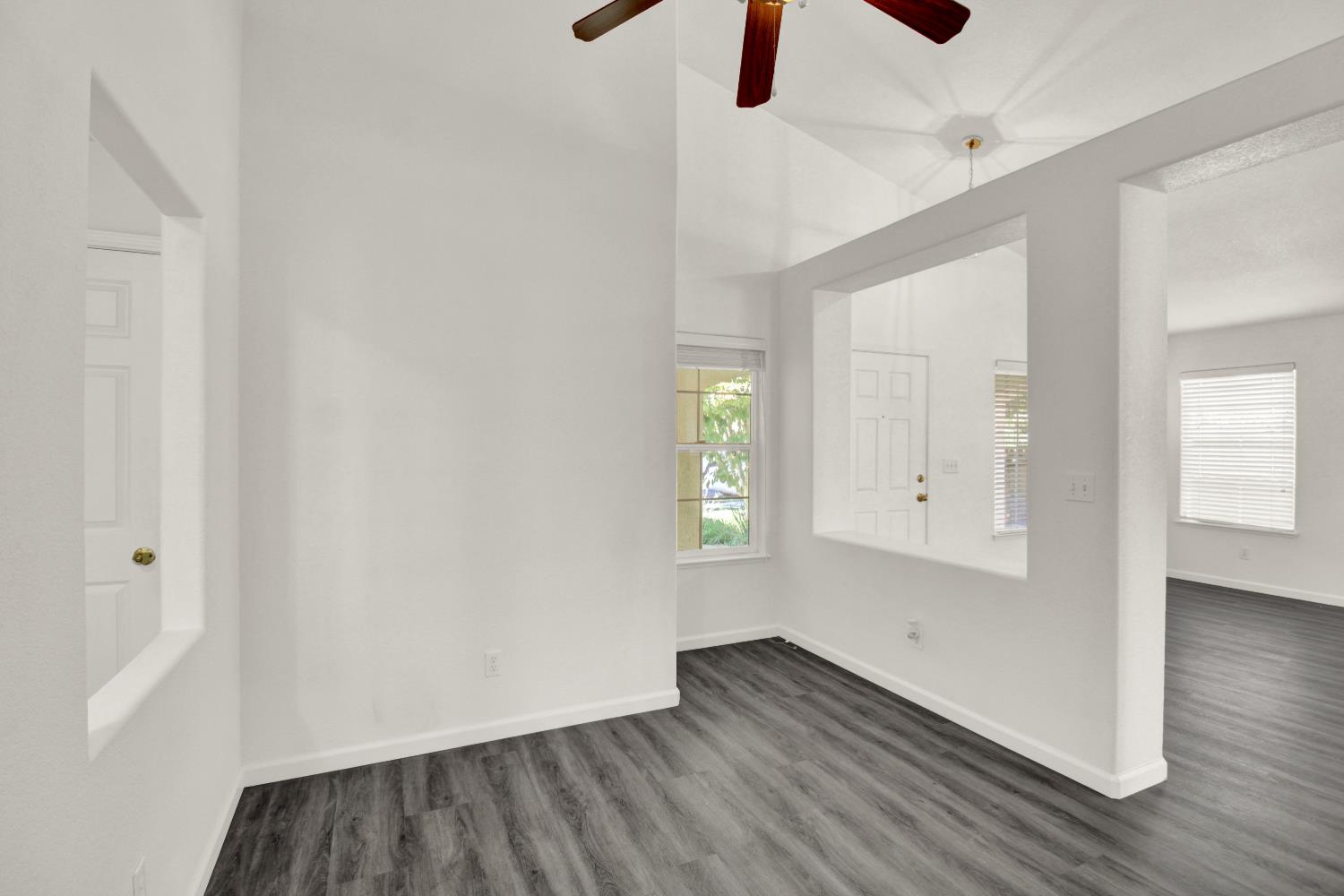3104 Roland Gardens Ln, Modesto, CA 95355
