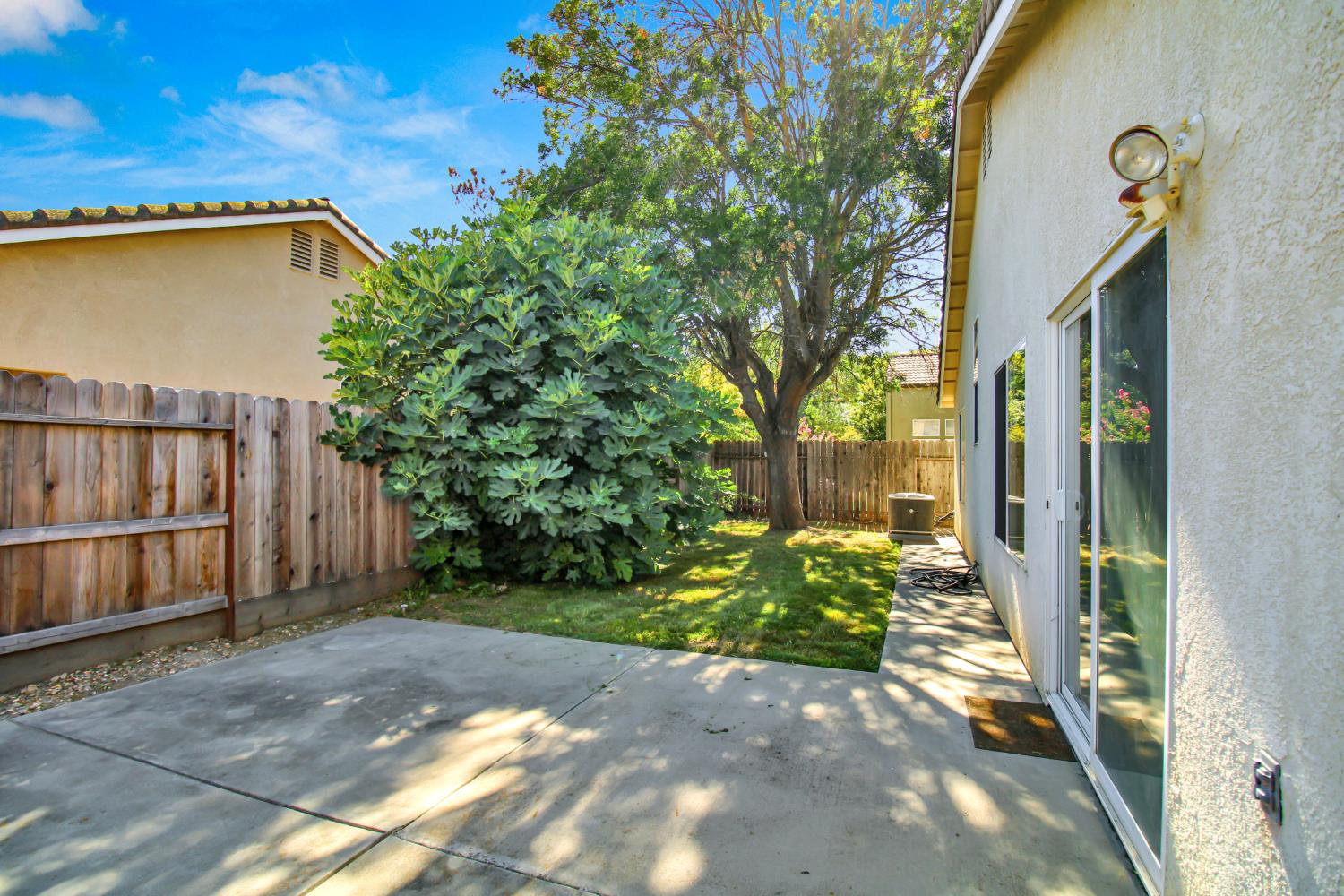 3104 Roland Gardens Ln, Modesto, CA 95355