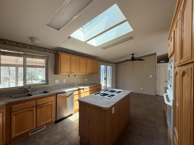 13480 Salinas St, La Grange, CA 95329