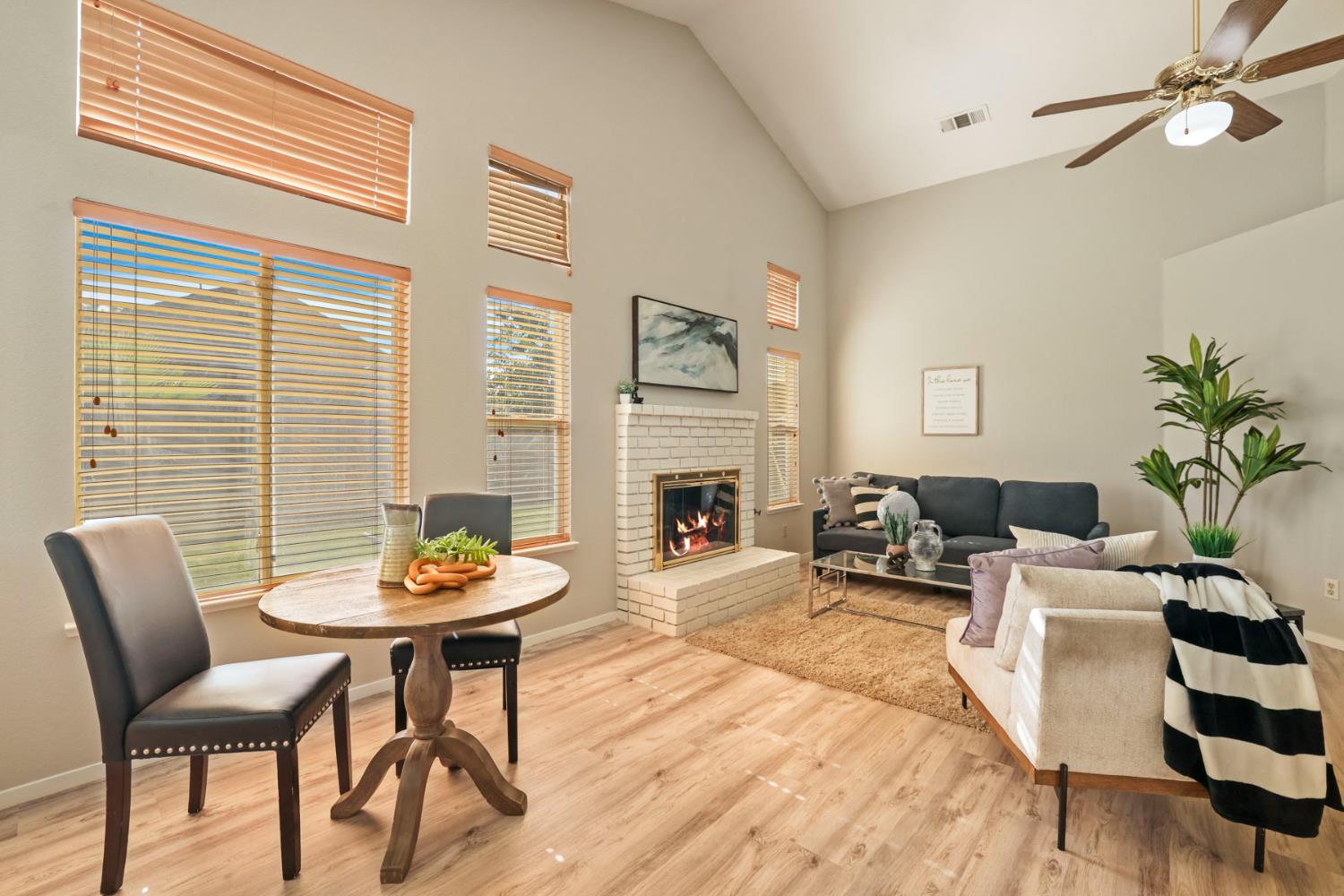 232 Ruess, Ripon, CA 95366