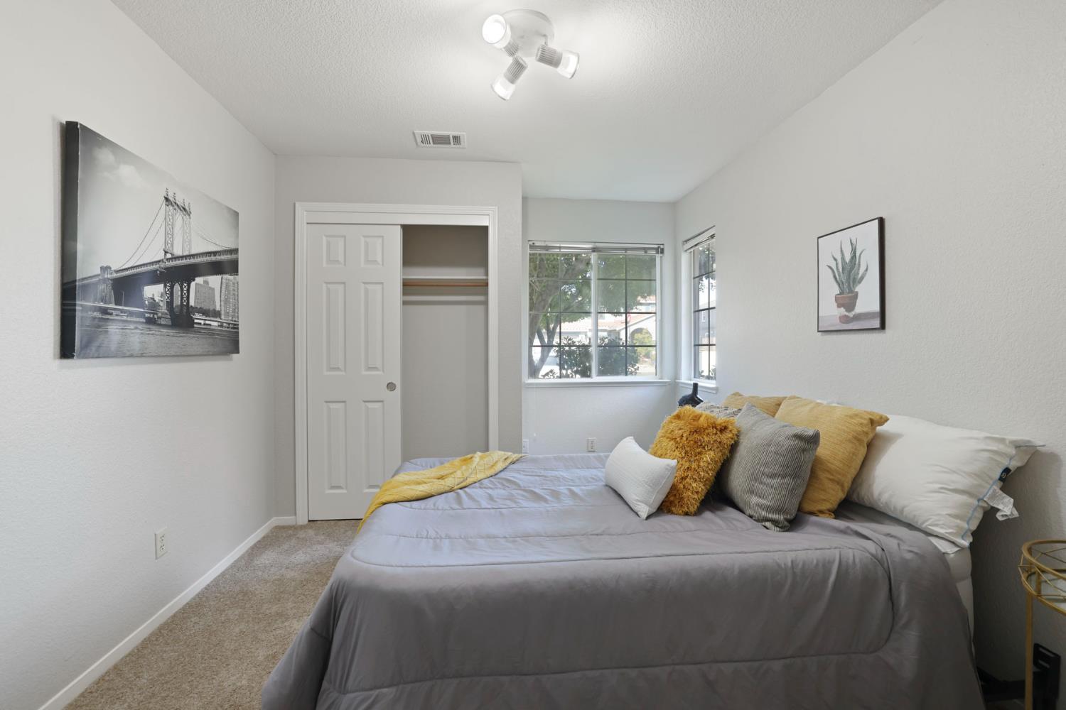 232 Ruess, Ripon, CA 95366