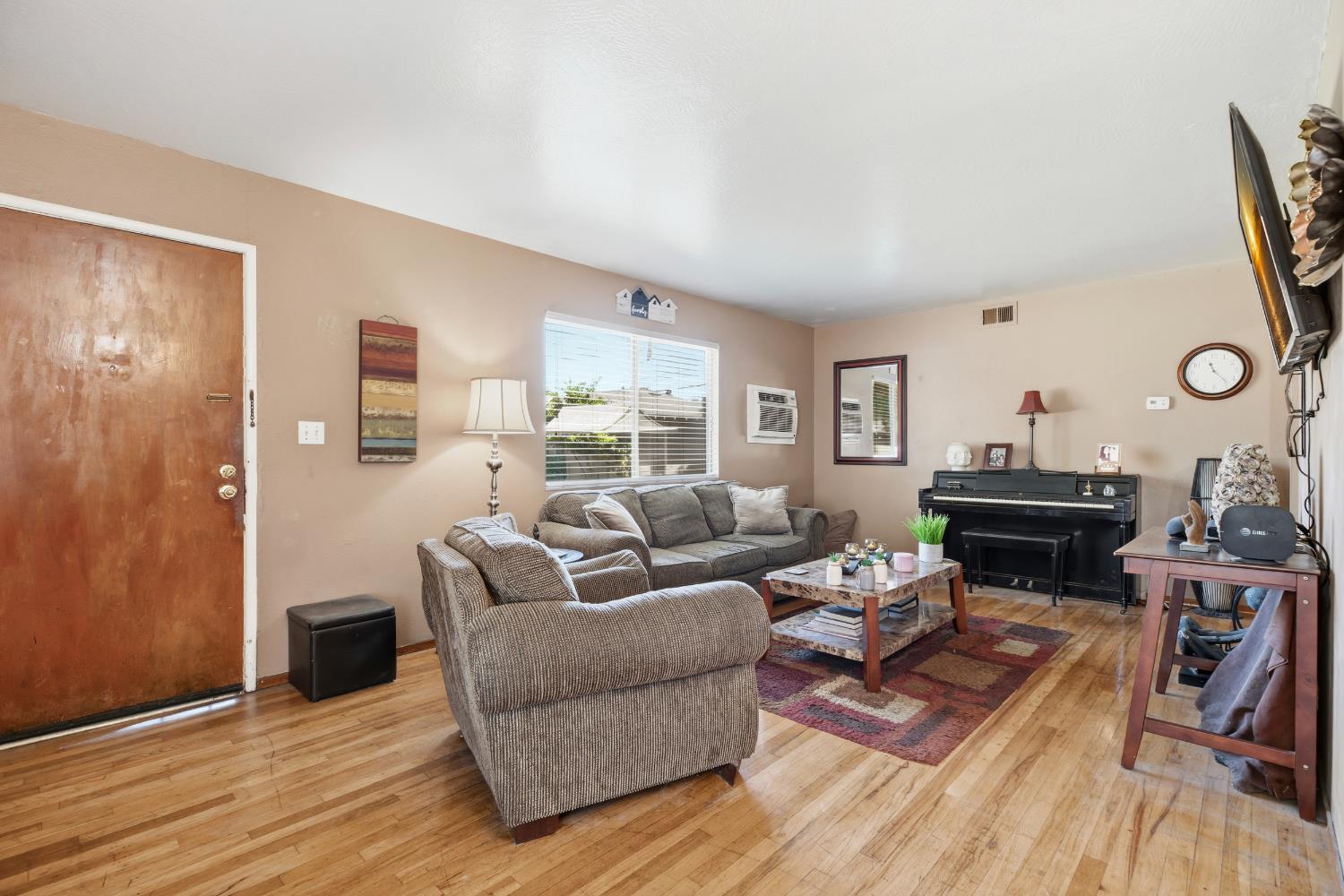 2206 2208 Tully Rd, Modesto, CA 95350