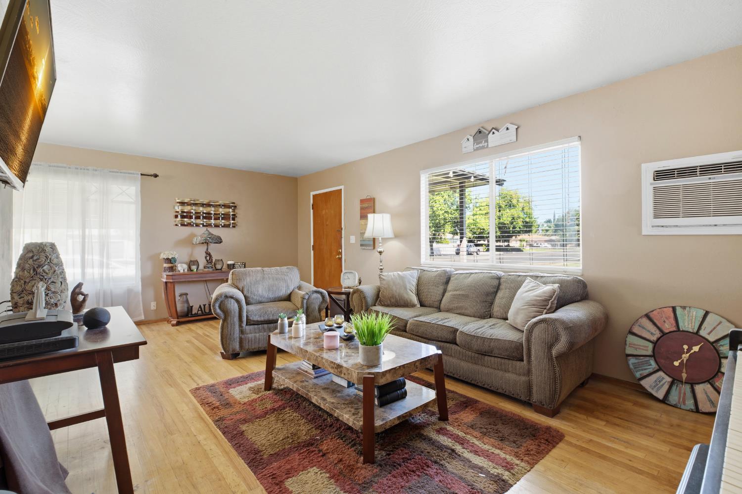 2206 2208 Tully Rd, Modesto, CA 95350