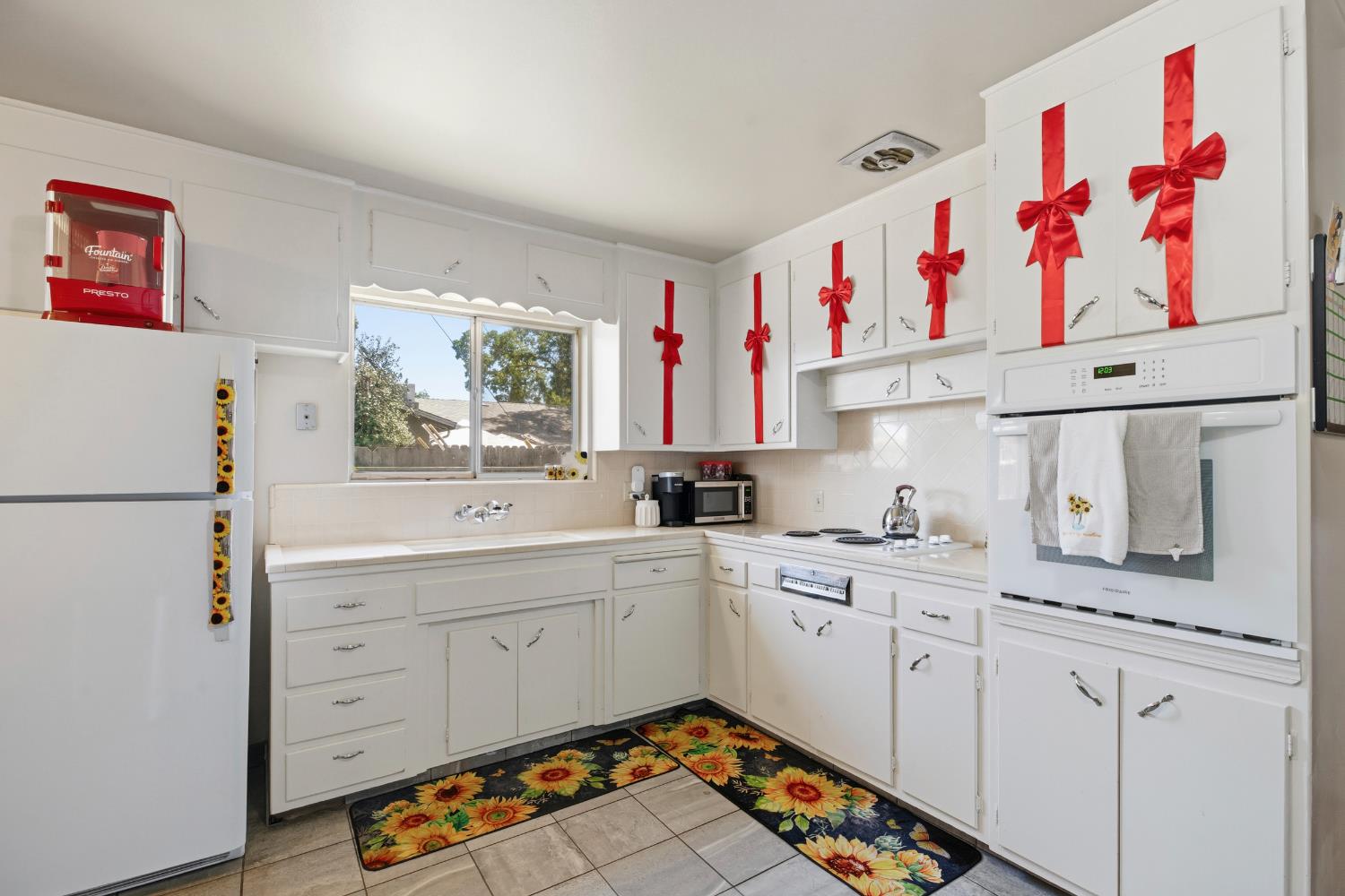 2206 2208 Tully Rd, Modesto, CA 95350