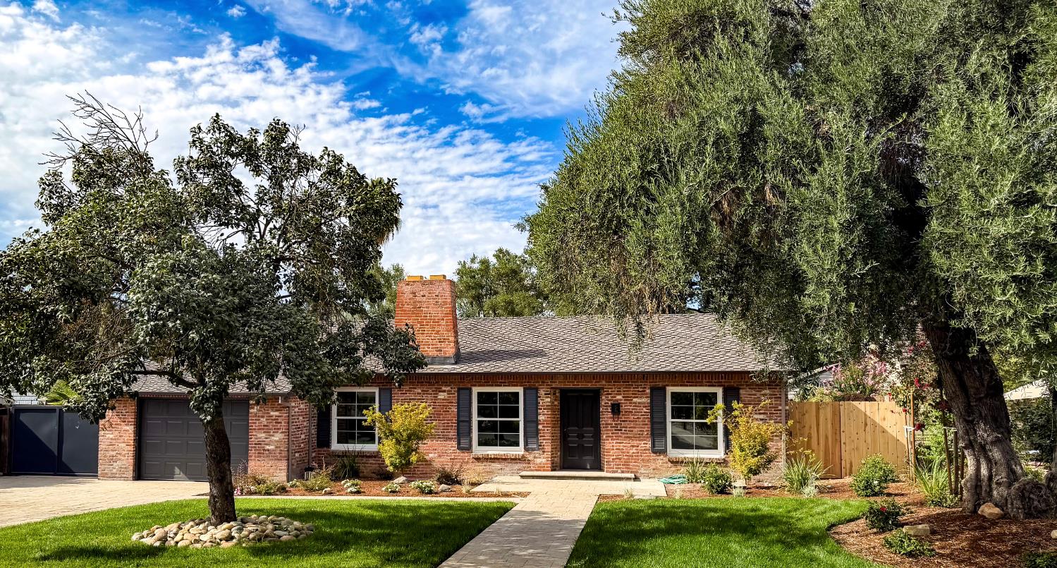 125 Grove Ave, Modesto, CA 95354