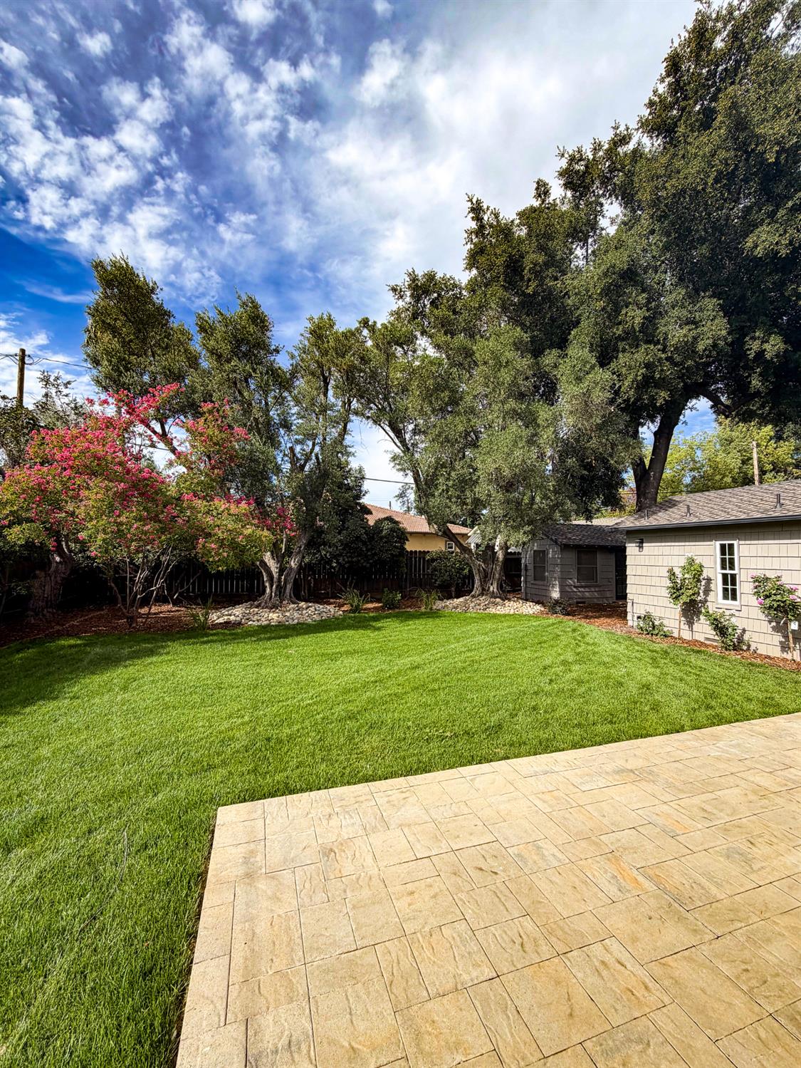 125 Grove Ave, Modesto, CA 95354