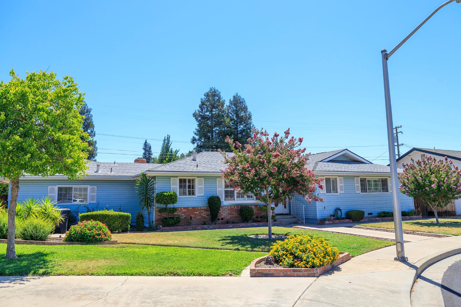 1240 Linn Ct, Turlock, CA 95380