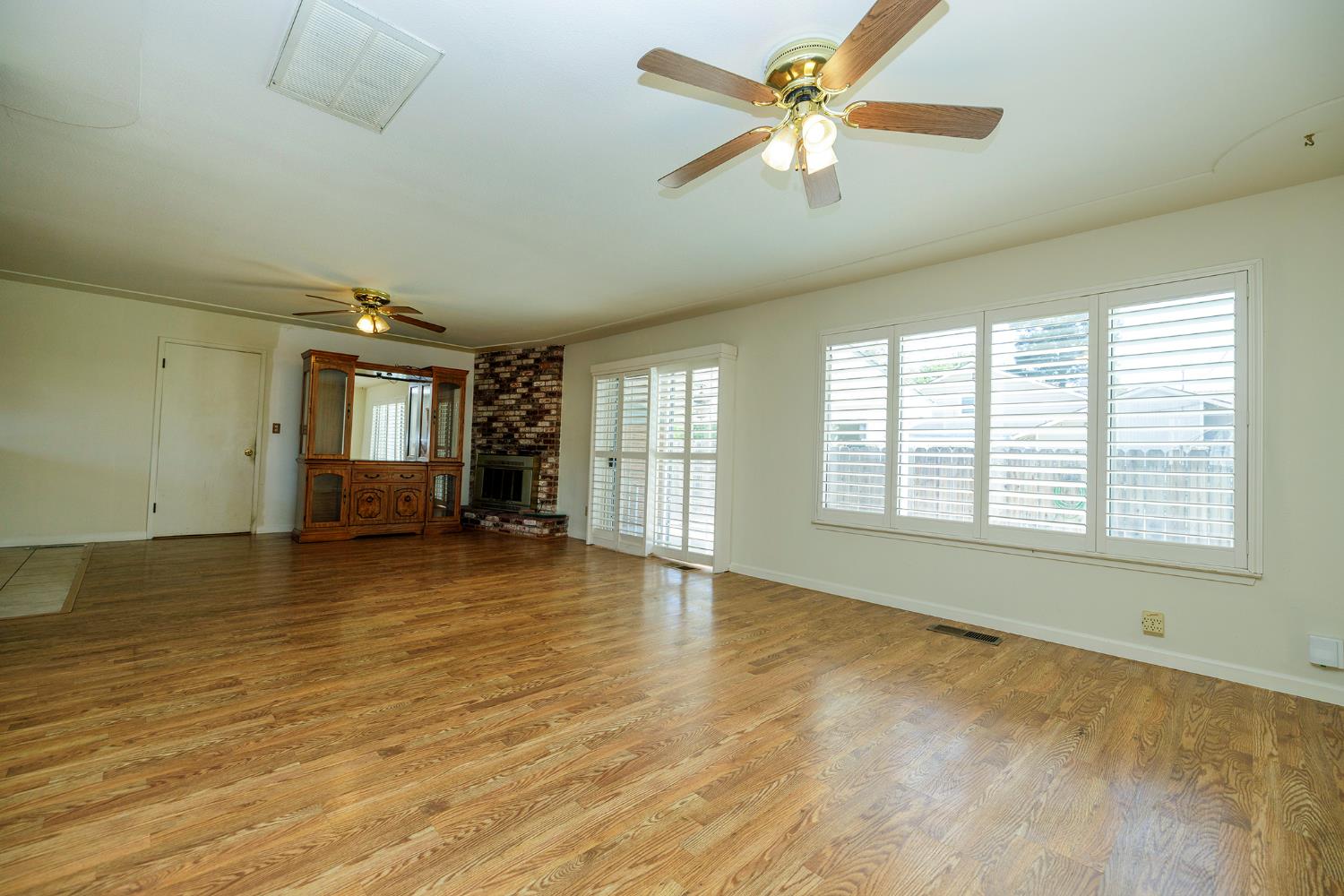 1240 Linn Ct, Turlock, CA 95380
