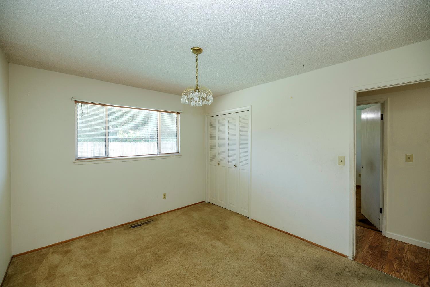 1240 Linn Ct, Turlock, CA 95380