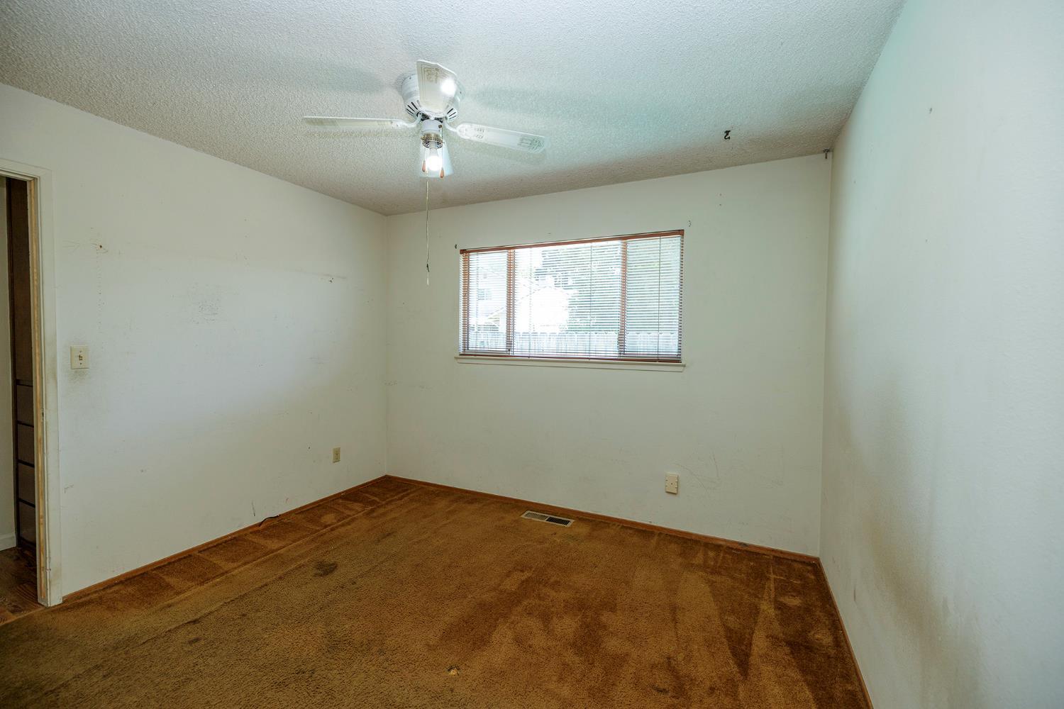 1240 Linn Ct, Turlock, CA 95380